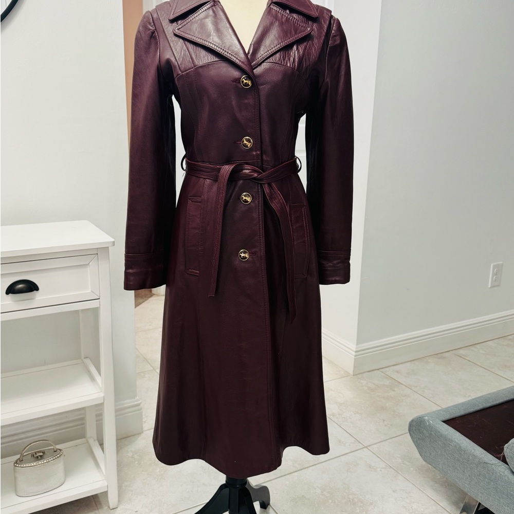 Women's Leather Trench Coat - Picture 6 of 16